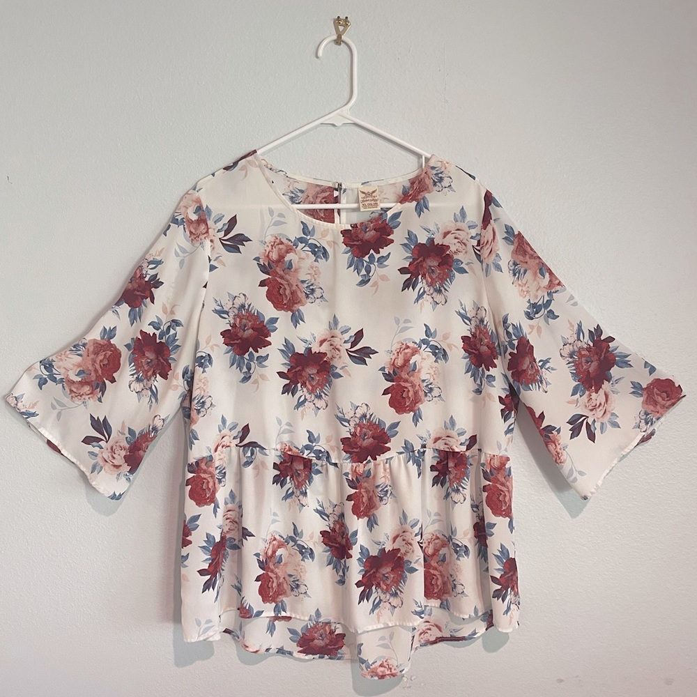 Faded Glory Women’s XL Floral Blouse with 3/4 Length Layered Bell Sleeves